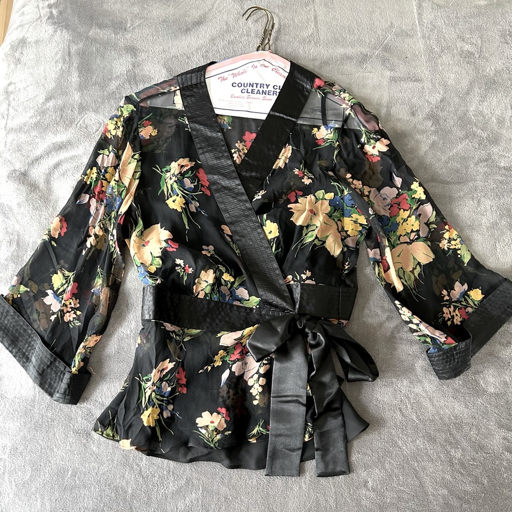 ICE Silk print wrap top with camisole. Size Large